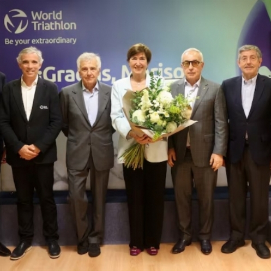 TRIATLÓN El triatlón y el olimpismo homenajean a la “pionera” Marisol Casado