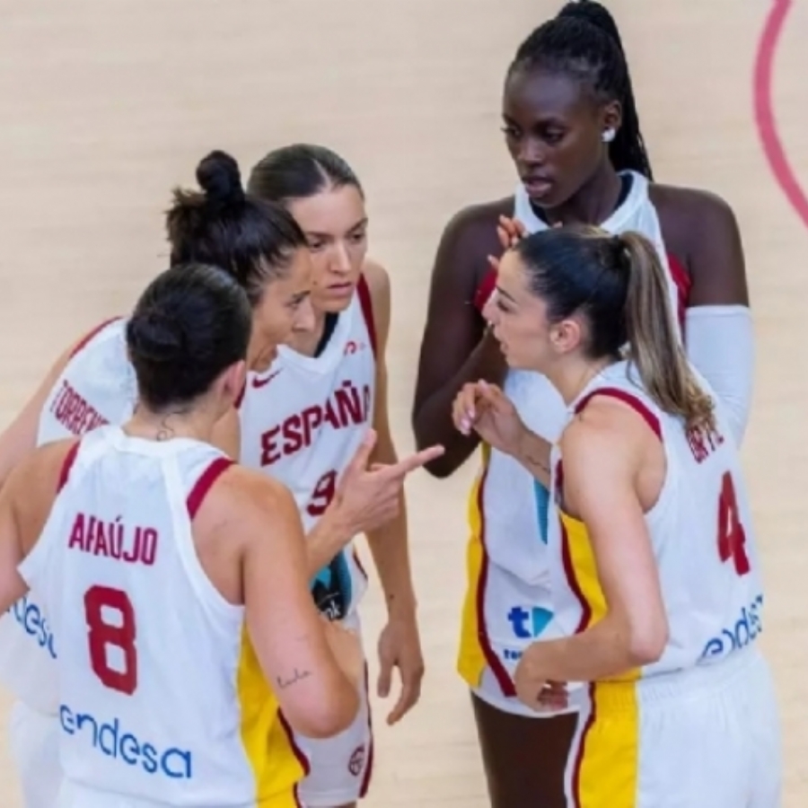 Mariona Ortiz y Helena Pueyo, entre las doce para el Eurobasket