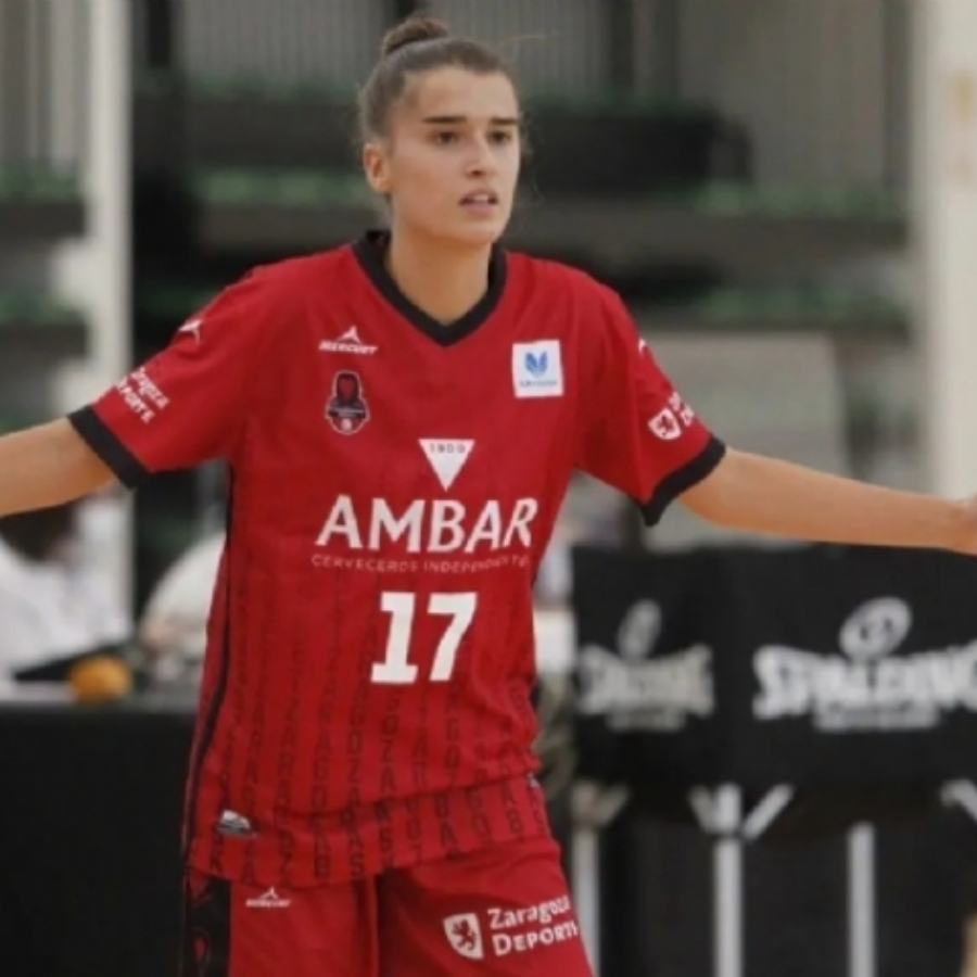 La zaragozana Zoe Hernández es nueva jugadora del Ensino Lugo y se enfrentará a Casademont Zaragoza