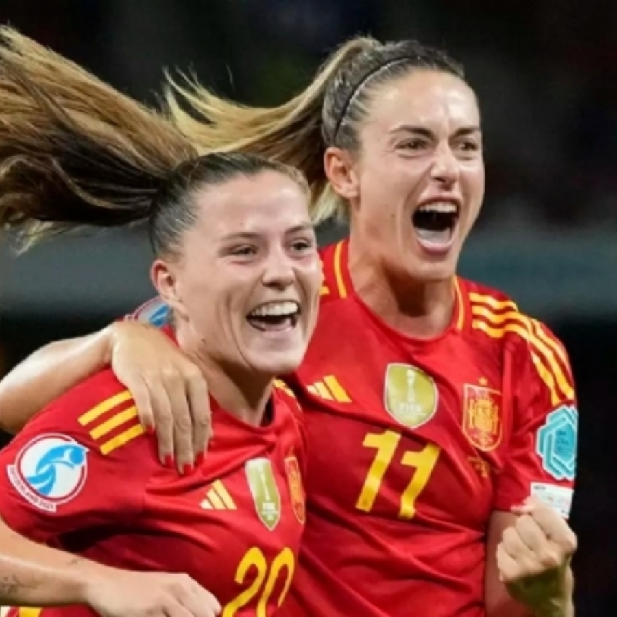 España vuelve a hacer historia y se lleva el billete a semifinales ante Suiza (2-0)