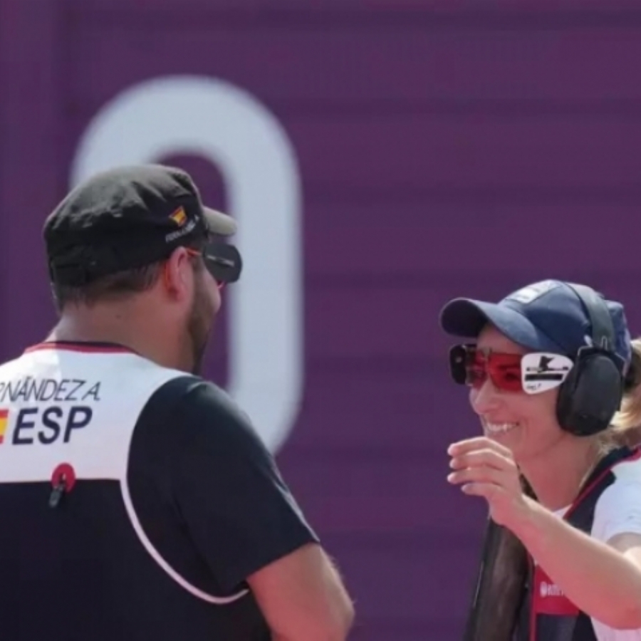 Fátima Gálvez y Alberto Fernández se cuelgan la plata en la prueba mixta del Europeo de tiro olímpico