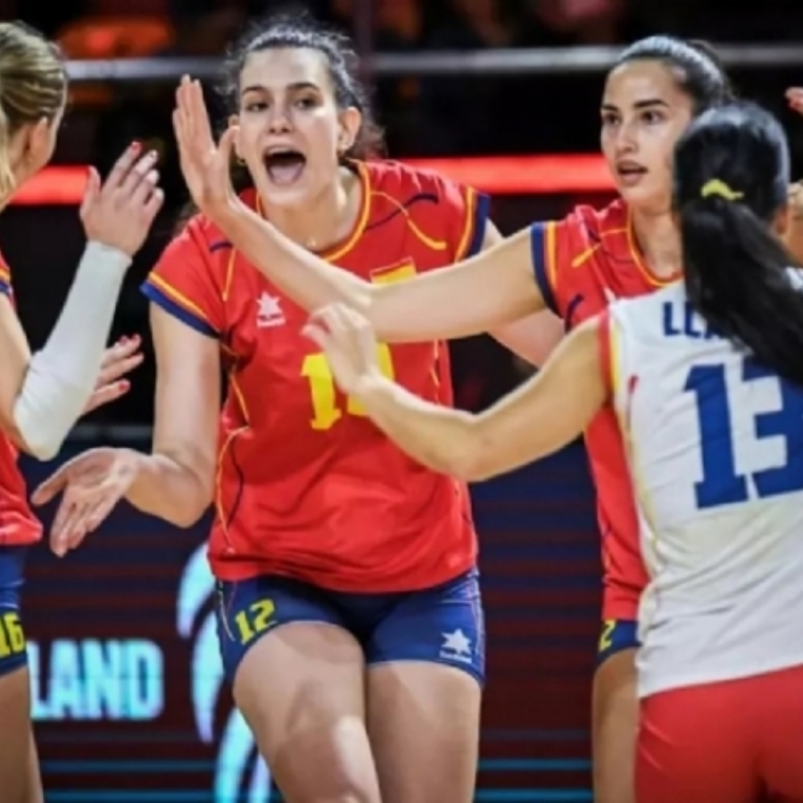 España roza la primera victoria de su historia en un Mundial de voleibol