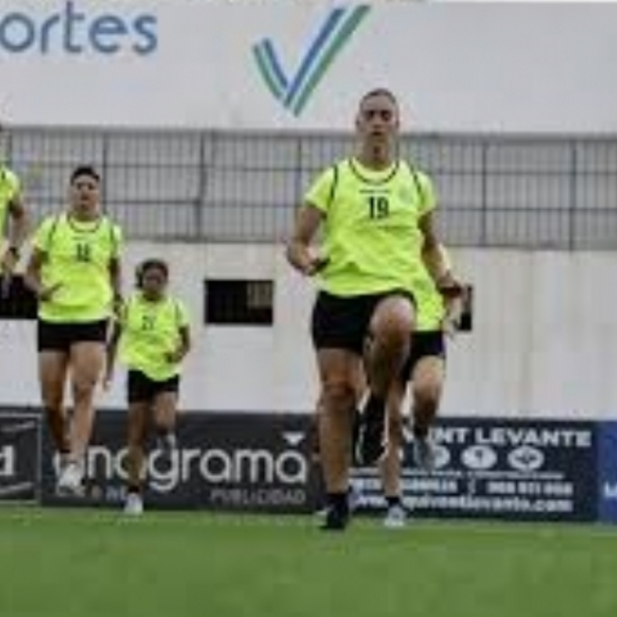Las árbitras de Primera División superan las pruebas físicas para la nueva temporada