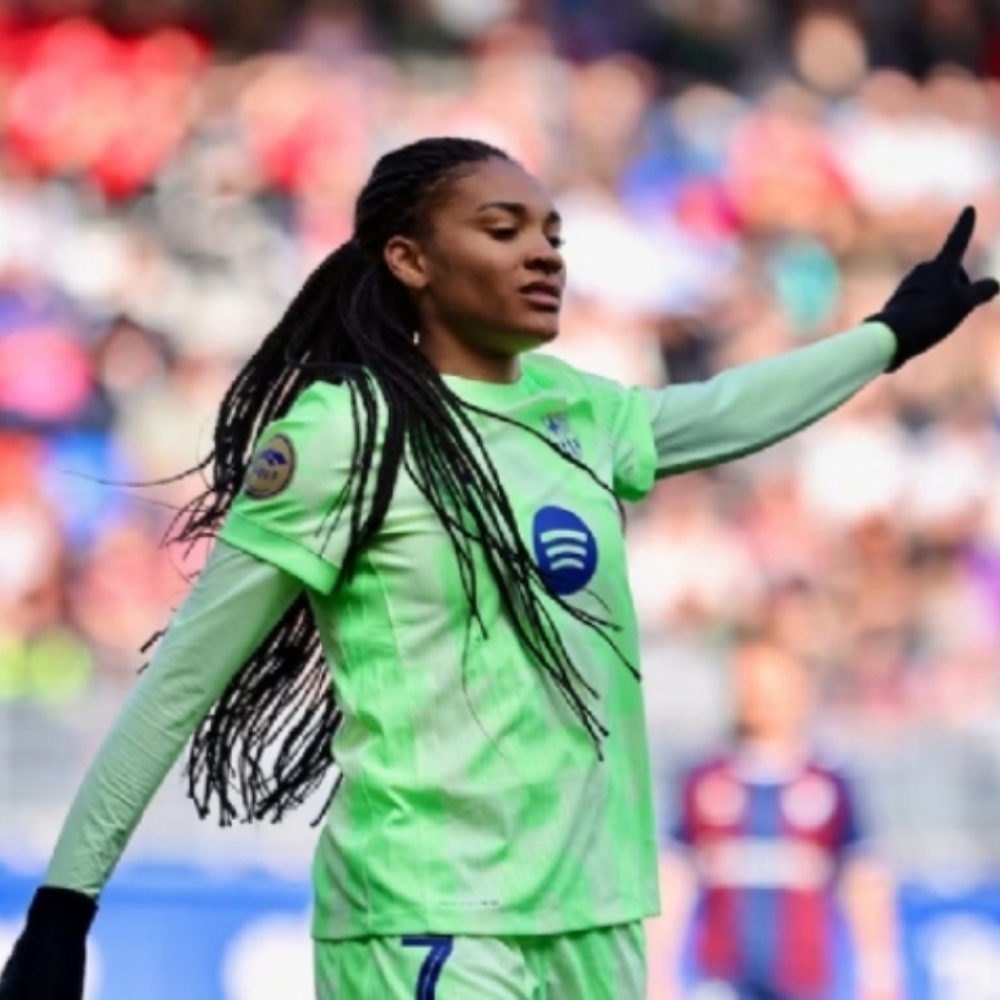 Salma se reinventa en su centenario