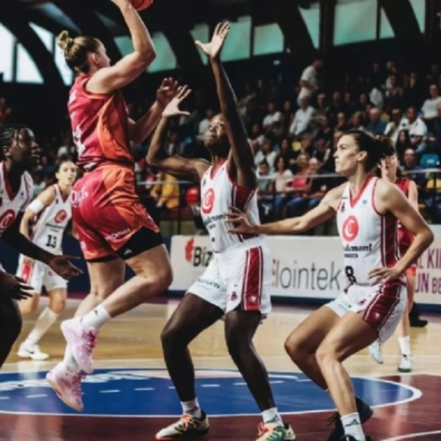 97 puntos en contra y un problema en defensa: lo nunca visto en el Casademont Zaragoza