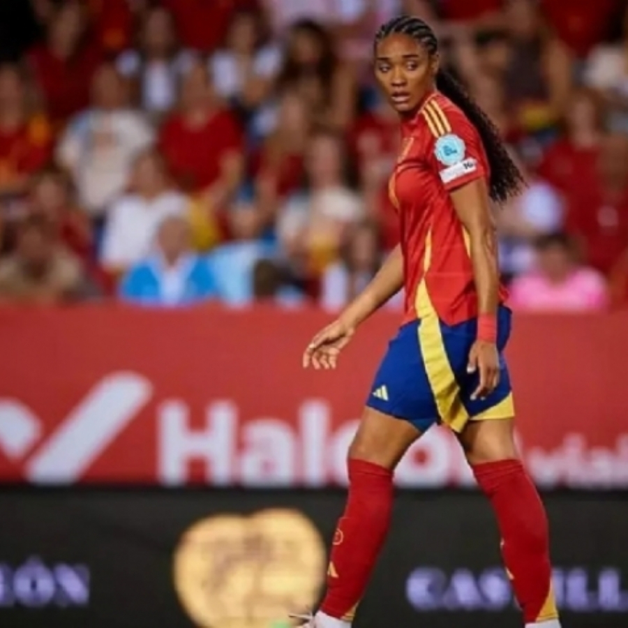 Salma Paralluelo, de 8 a 10 semanas de baja, por una rotura parcial del ligamento lateral