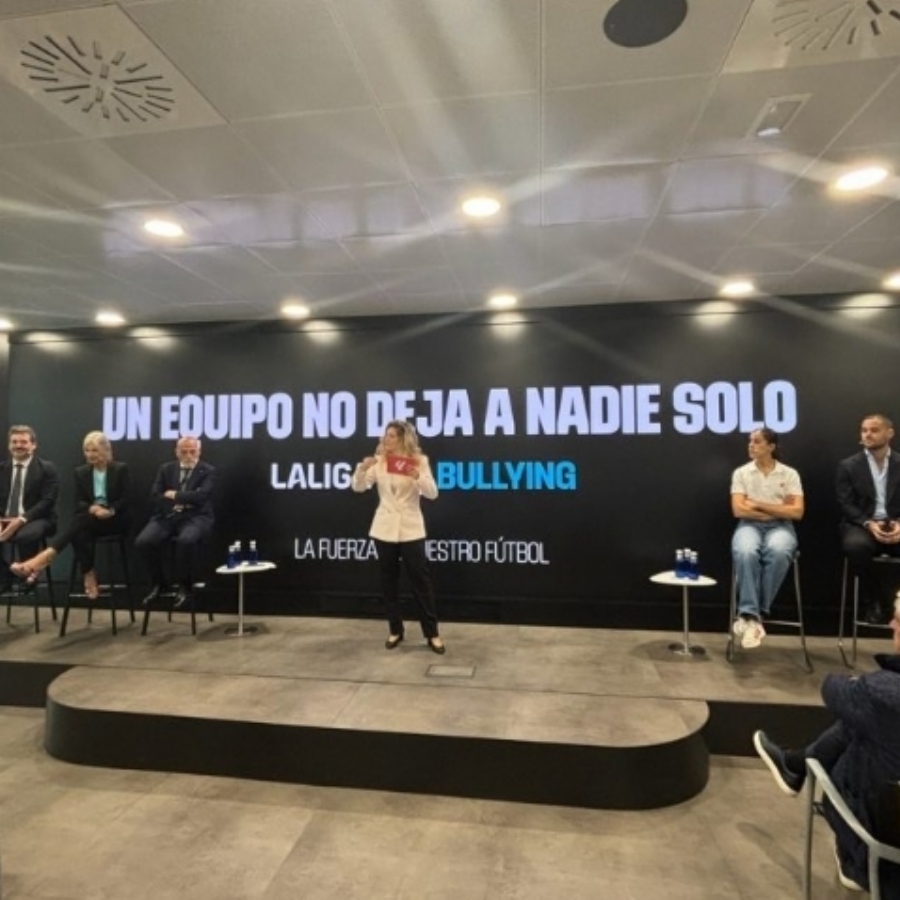 El Consejo General de la Psicología y LALIGA, juntos contra el acoso escolar