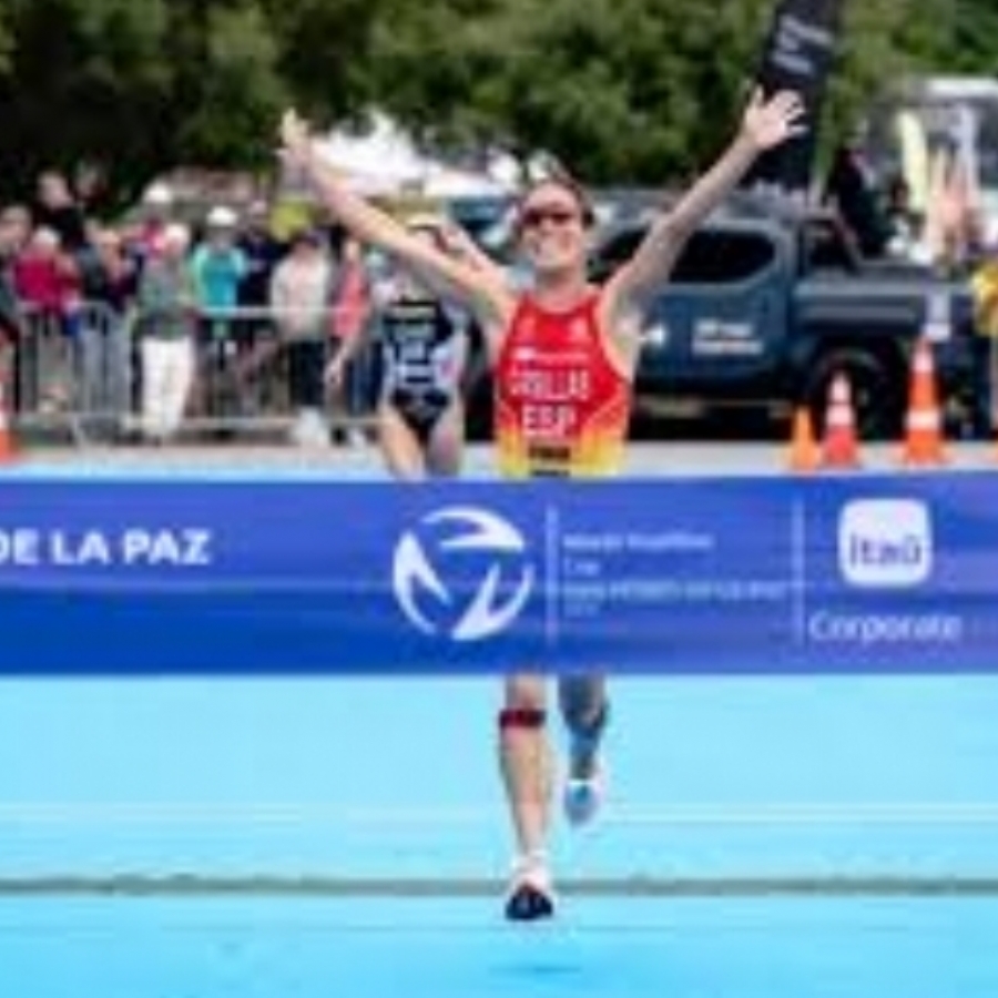Miriam Casillas logra la primera victoria española en una década en la Copa del Mundo Femenina de Triatlón