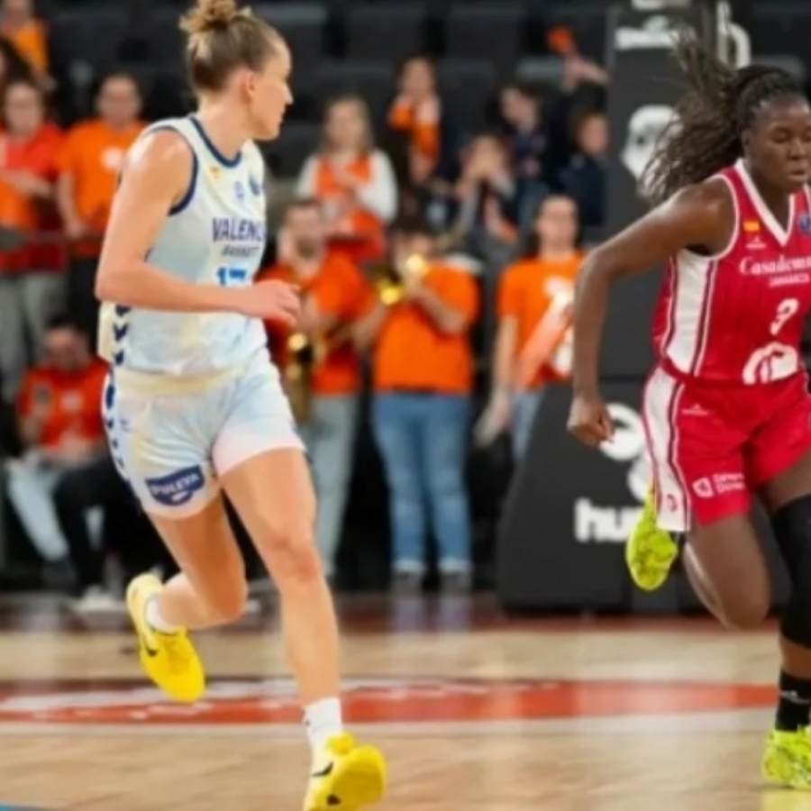 Apoteósica remontada del Casademont Zaragoza para asaltar el Roig Arena de Valencia