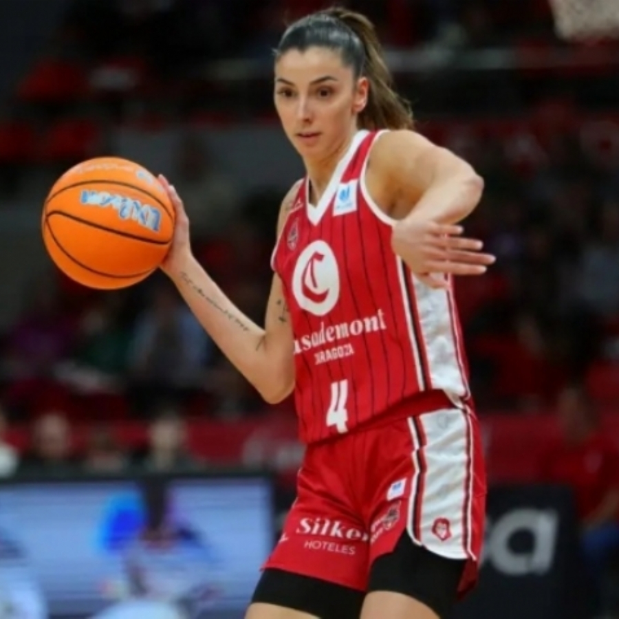 El Casademont Zaragoza toma el liderato de la Liga Femenina