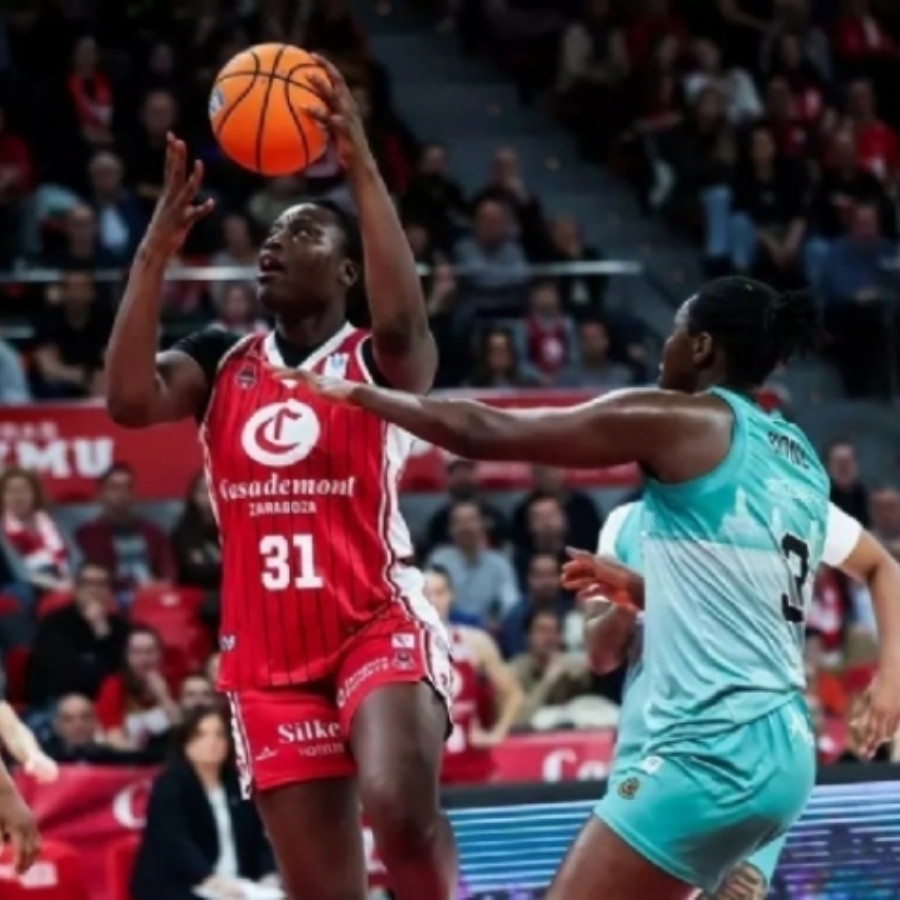 Aminata Gueye tuvo que ir a Urgencias y el Casademont Zaragoza viajará a Hungría entre algodones