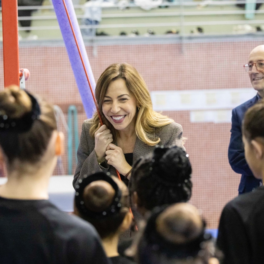 El Ayuntamiento de Zaragoza renueva por cuatro años el convenio con el club de gimnasia Flip Flap para el uso del frontón cubierto del CDM José Garcés