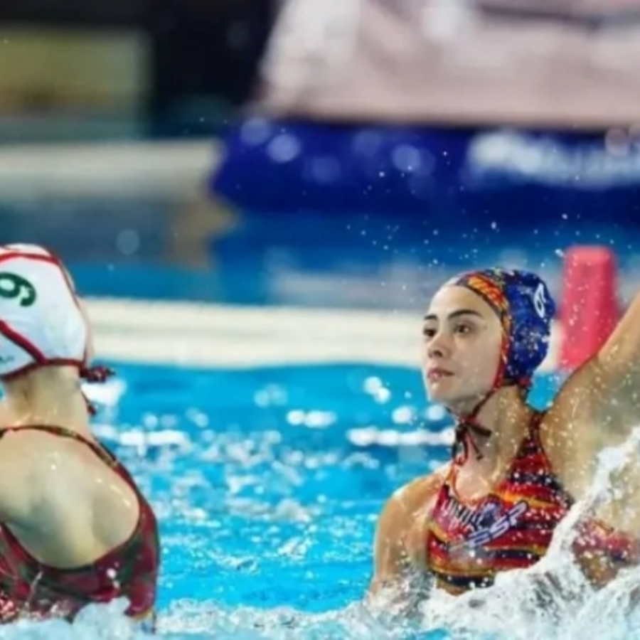 España pasa por encima de Portugal para sumar su primer triunfo en el Europeo de waterpolo femenino
