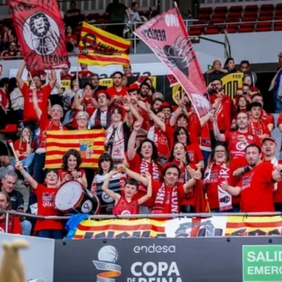 Emocionantes mensajes de apoyo y recibimiento al Casademont Zaragoza: 