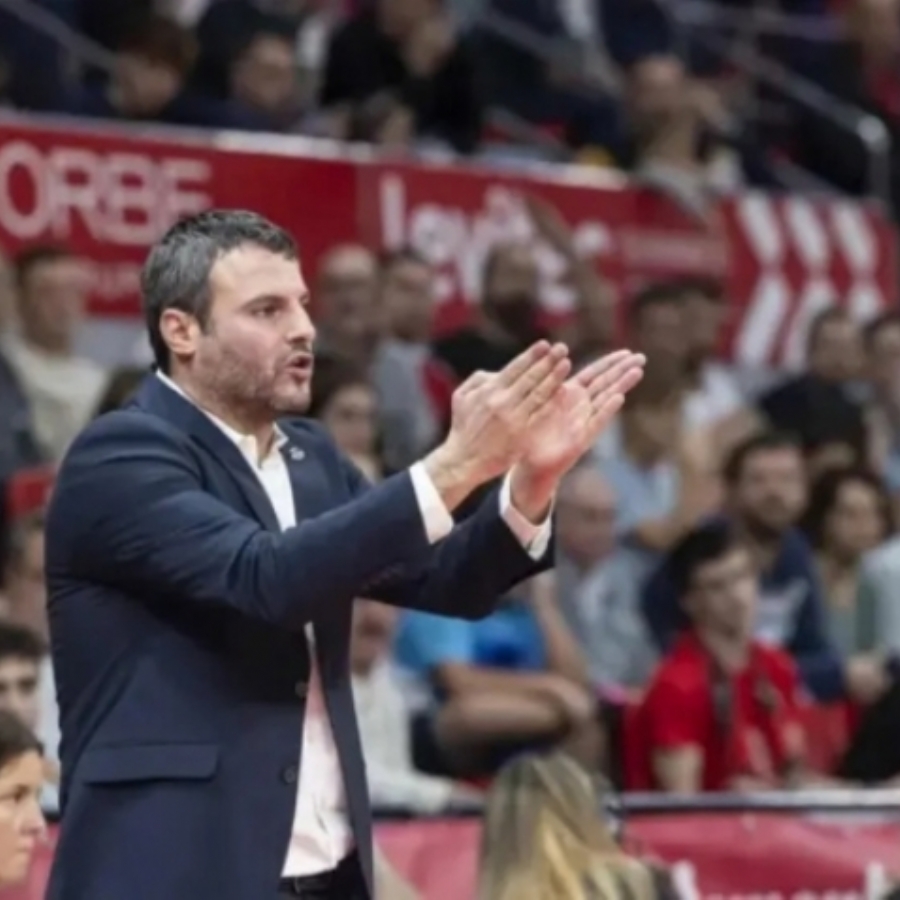 Carlos Cantero se rinde a la marea roja tras renovar con el Casademont Zaragoza: 