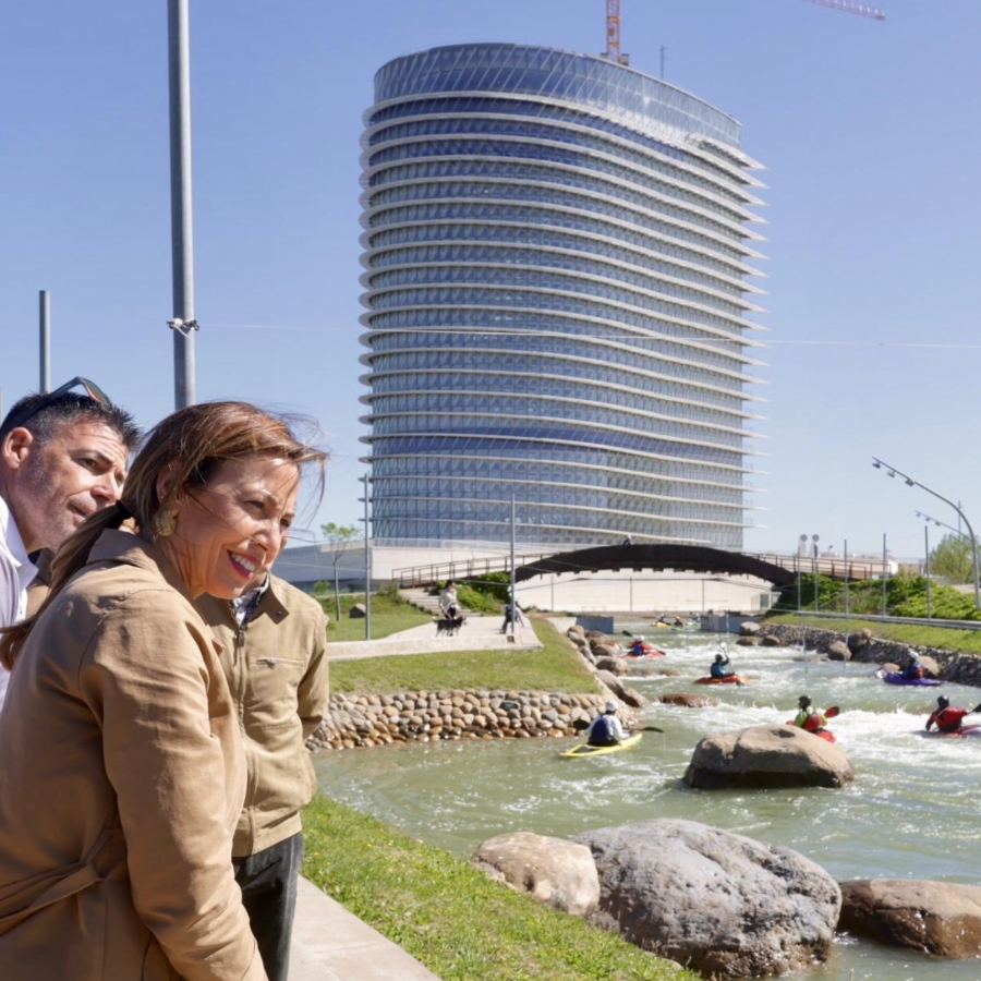 La alcaldesa Natalia Chueca anuncia la adjudicación del Canal de Aguas Bravas con un uso deportivo y formativo