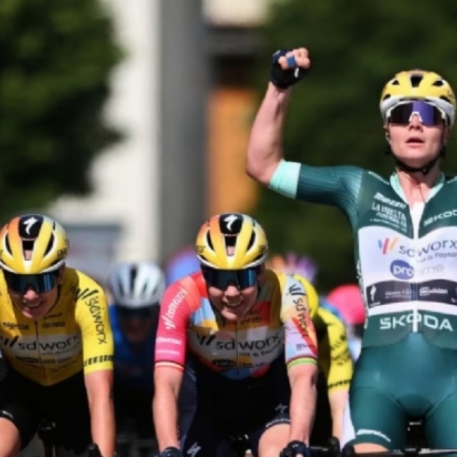 Kopecky rompe su sequía de 5 años en La Vuelta y es nueva líder