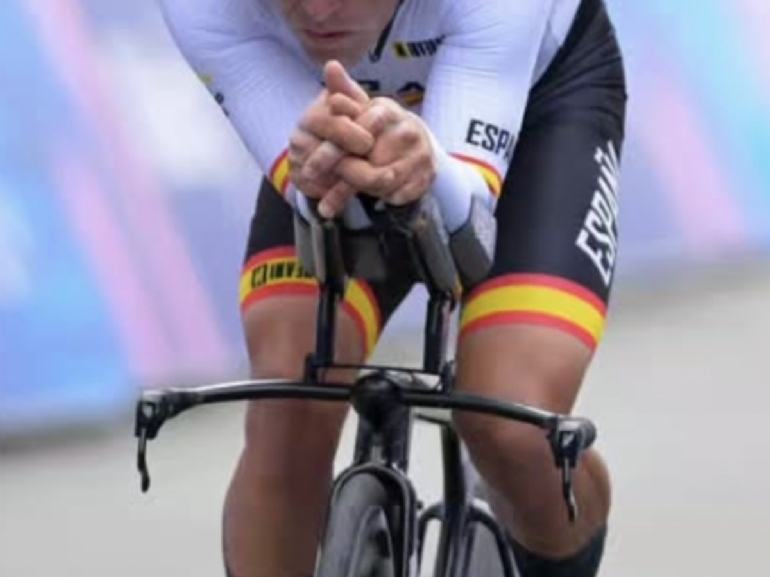 Eduardo Santas Asensio Fuente Instagram @edusantas89