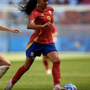 Salma Paralluelo Ayingono
Fuente Instagram @salmaparalluelo