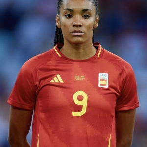 Salma Paralluelo Ayingono
Fuente Instagram @salmaparalluelo