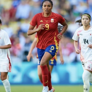 Salma Paralluelo Ayingono
Fuente Instagram @salmaparalluelo