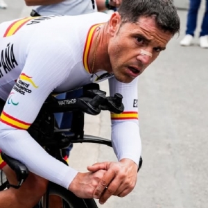 Eduardo Santas Asensio Fuente Instagram @edusantas89